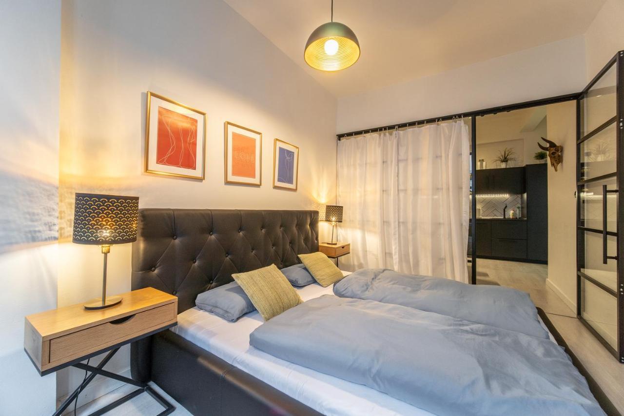 Sunny Central Apartment On Wenceslas Square By Easybnb Praha Bagian luar foto