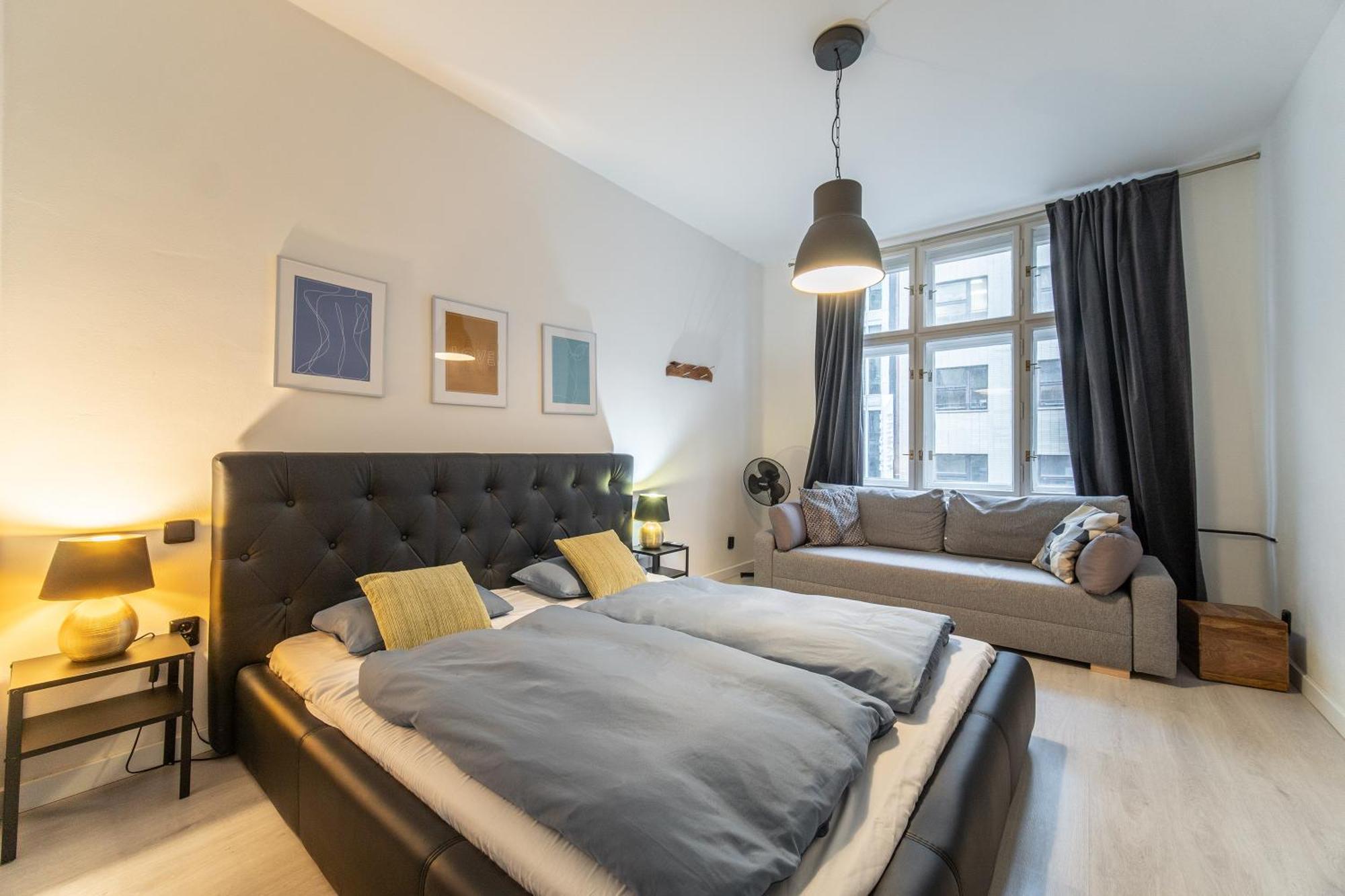 Sunny Central Apartment On Wenceslas Square By Easybnb Praha Bagian luar foto